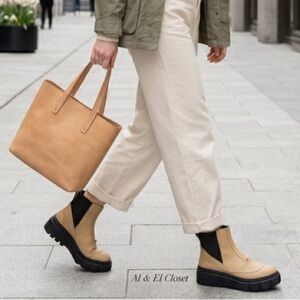 Sorel Caribou X Chelsea Waterproof Boots Tan Chunky Lug Sole Women’s 7.5 NWB